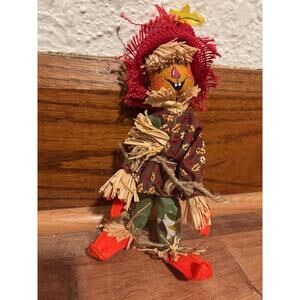 Annalee Scarecrow Poseable 8” Autumn Leaves Excellent Condition